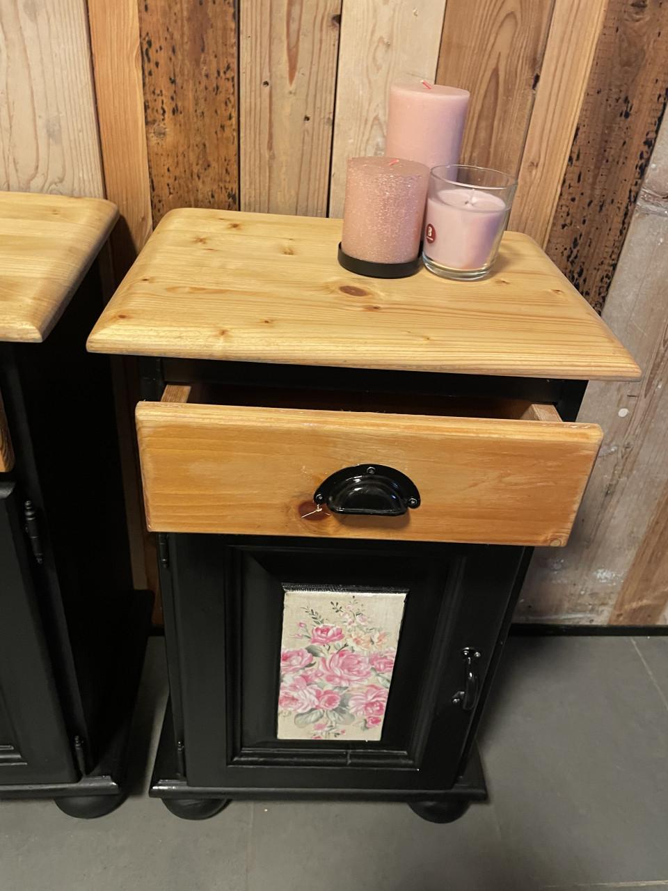 Vintage nachtkastjes