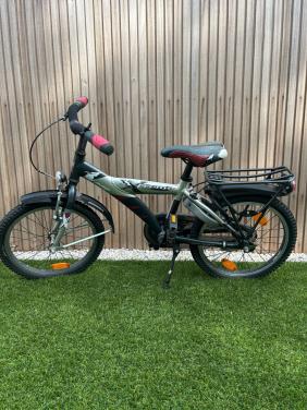 Leuke 18 inch jongensfiets
