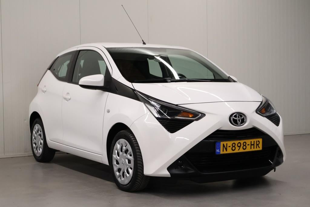 Toyota Aygo 1.0 vvt-i x-play