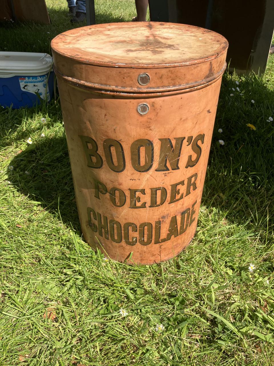 Groot antiek blik Boon’s chocolade