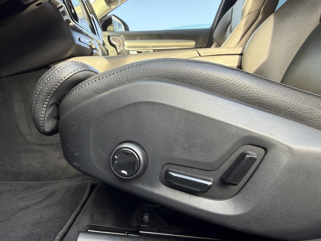 Volvo V90 t4 190pk momentum |adap.cruise| leder | trekhaak | stoel/stuurve