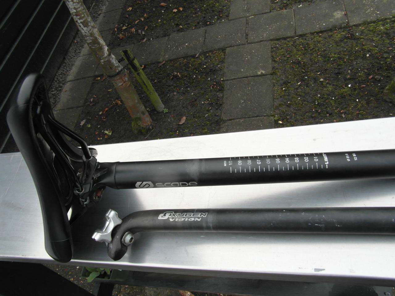 BBB Spectrum fietszadel met zadelpen.