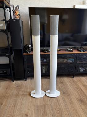 Luidsprekerstandaard met speakers