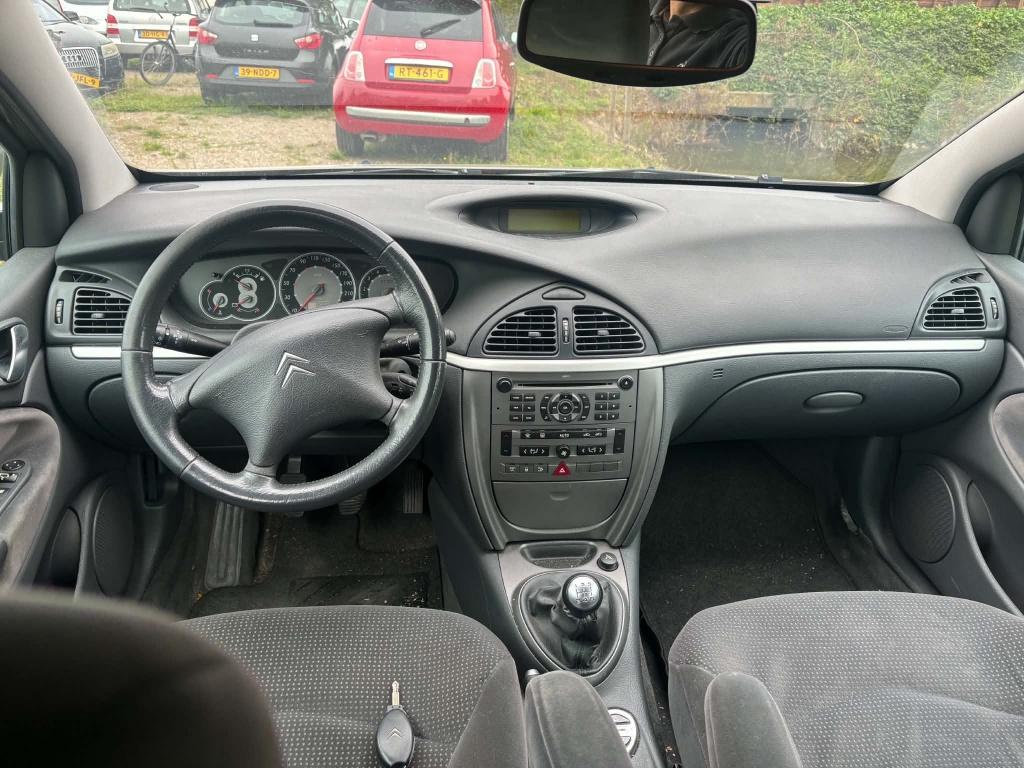 Citroen C5 2.0-16v cool tech