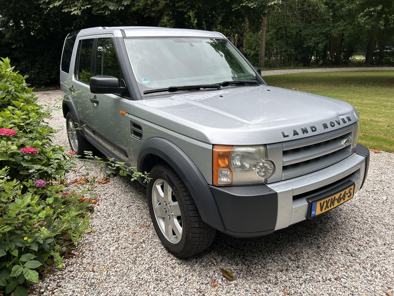 Landrover Discovery 2.7 D V6 6 versn. Handgeschakeld youngtimer grijs kent.