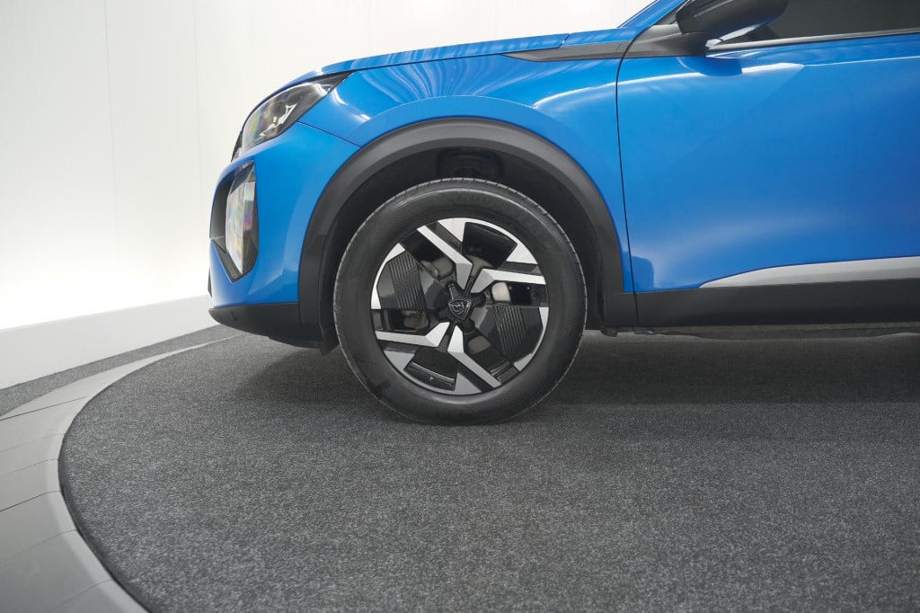 Peugeot 2008 puretech 130 eat8 blue lease allure | camera | navigatie | par
