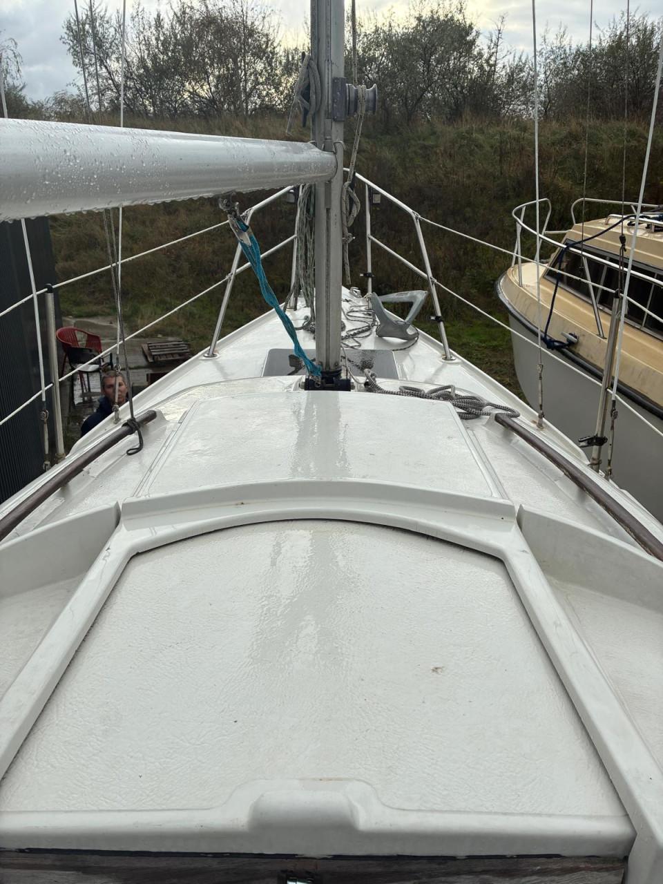 Hurley 700 – Zeilklaar, goed onderhouden, direct varen!