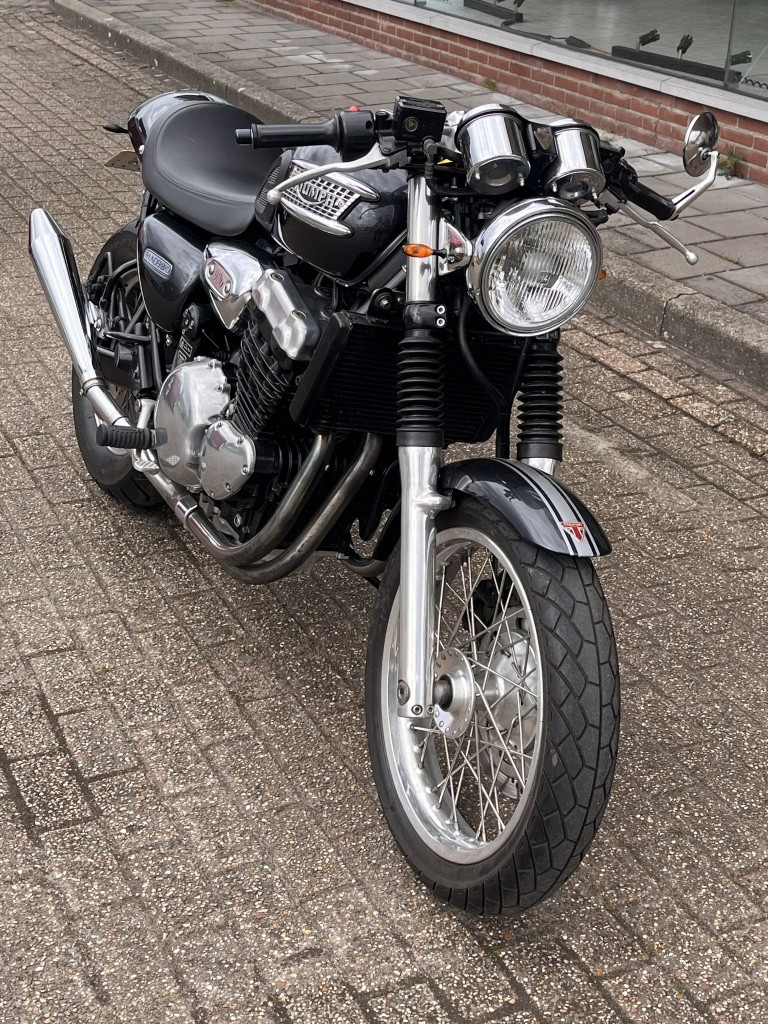 Triumph Thunderbird