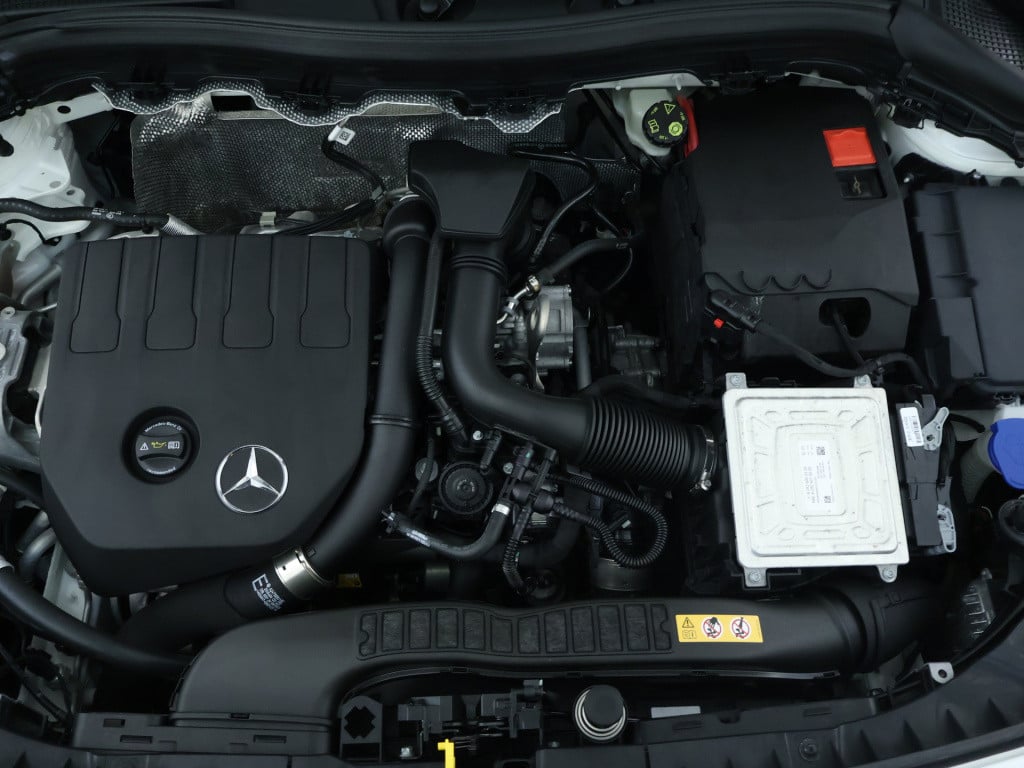 Mercedes-Benz B-Klasse 180 business solution amg | apple carplay/android au