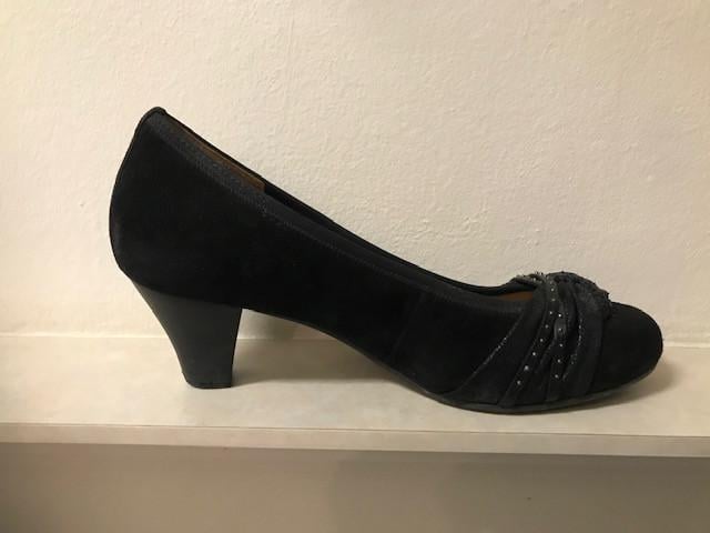 Gabor zwarte pumps van velours mt. 38,5 (5 ½)