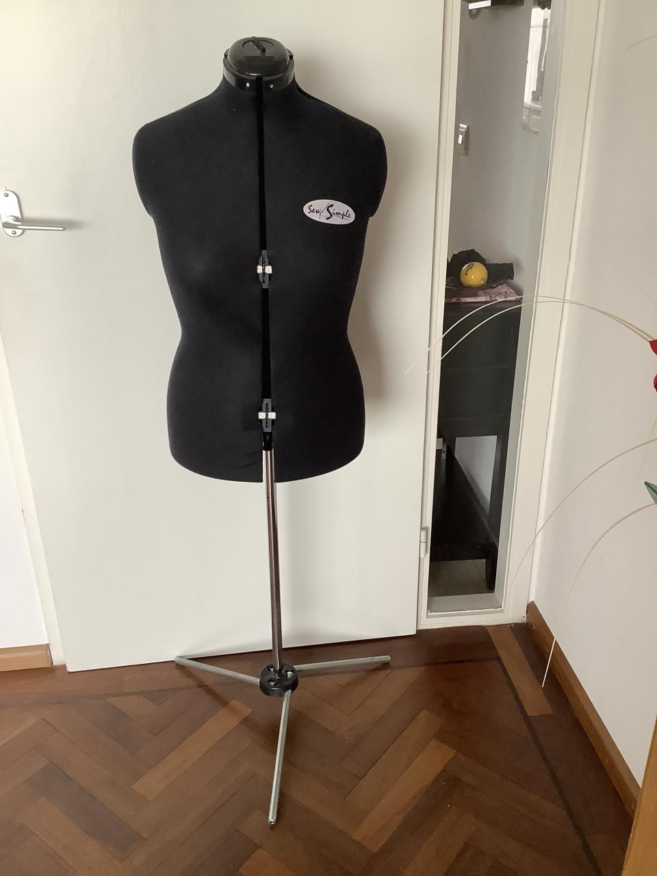 Verstelbare paspop van het merk SewSimple