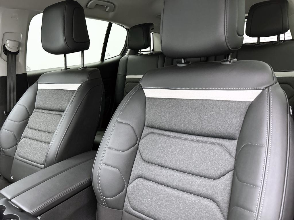 Citroen C5 Aircross hybrid 145pk automaat plus | rijklaar | stoelverwarming