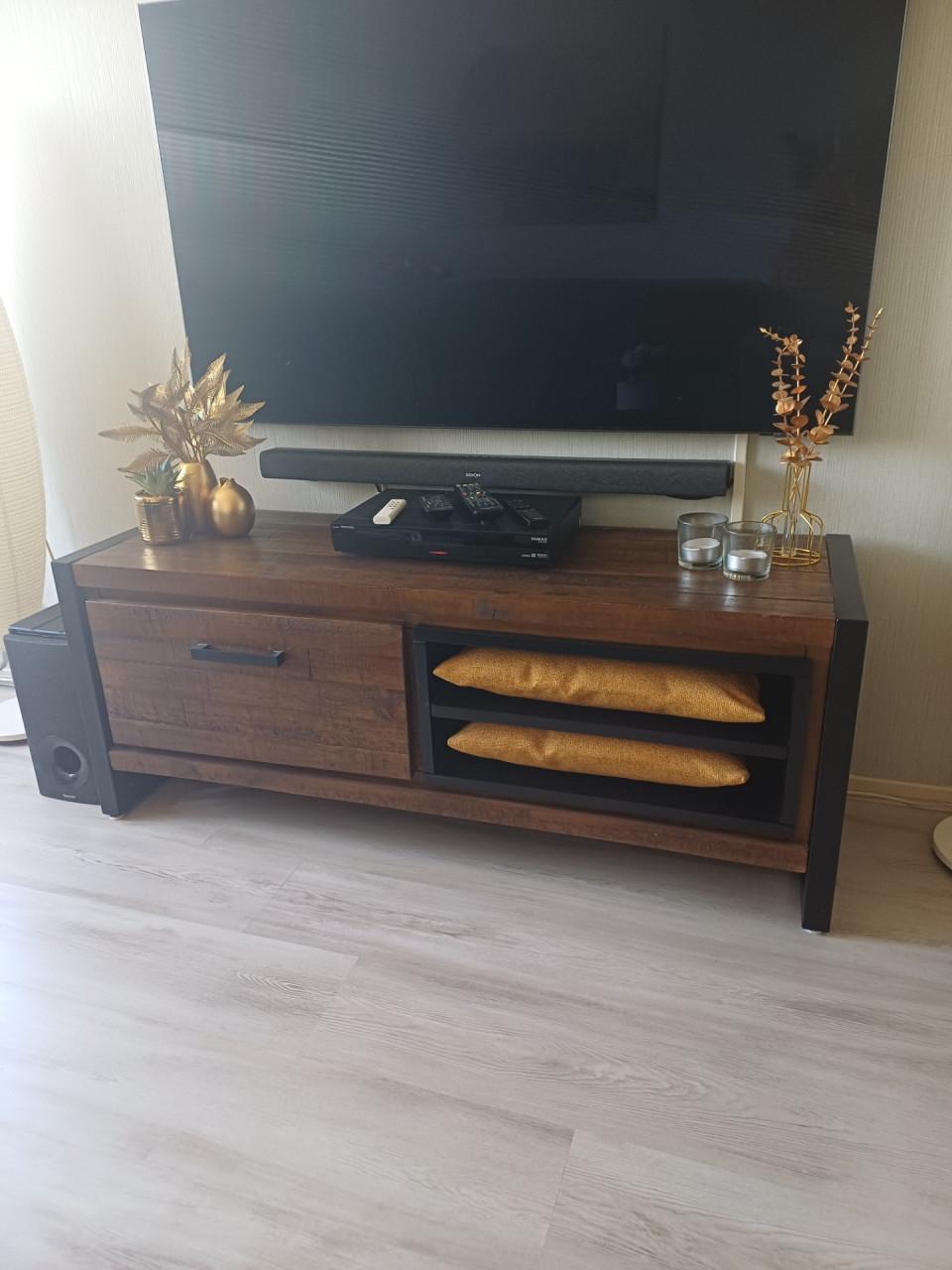 TV  meubel Metaal met Mangohout als nieuw !!