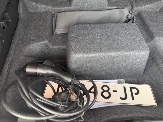 Volvo XC40 1.5 t4 recharge r-design l panoramadak l memory l led l harman k