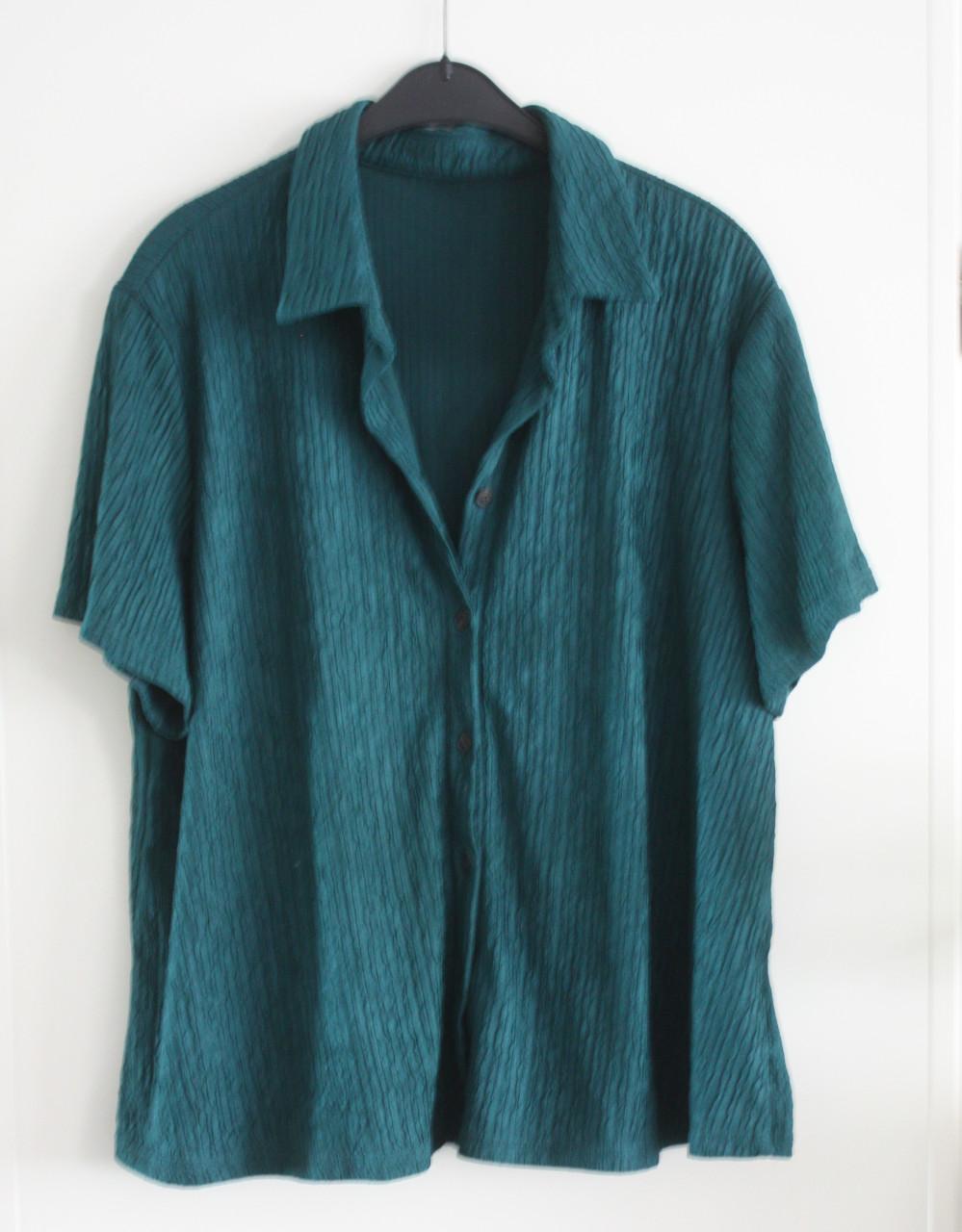 Donker groene  blouse maat 2xl
