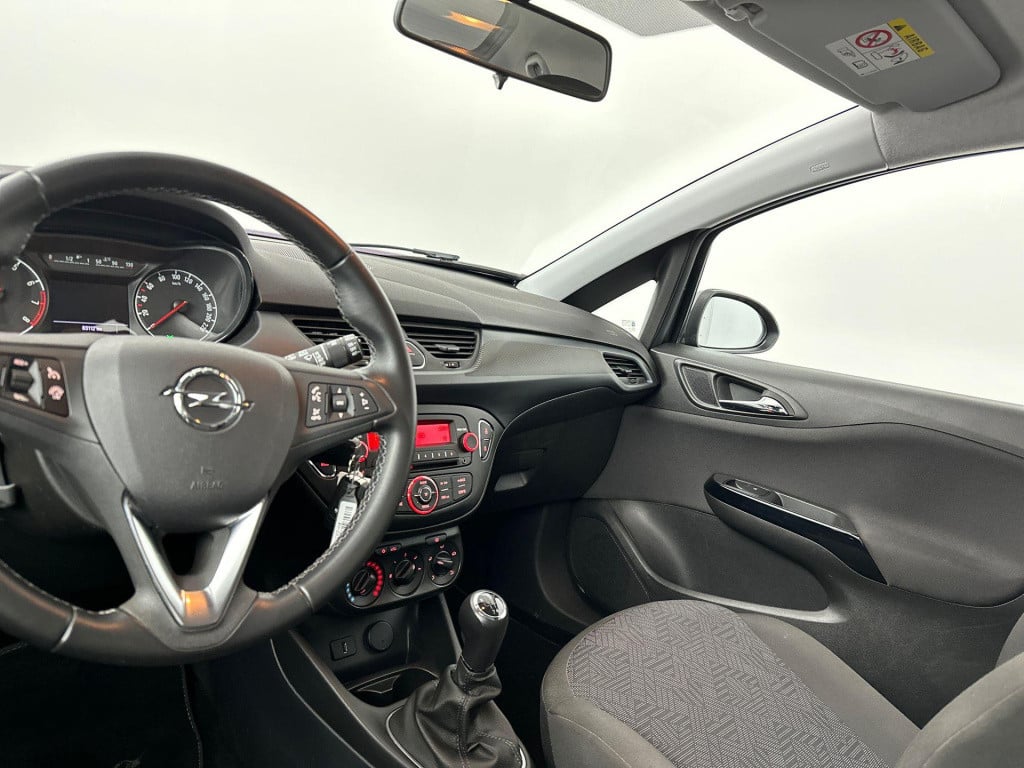 Opel Corsa 1.4 favourite | airco | cruise control | bluetooth