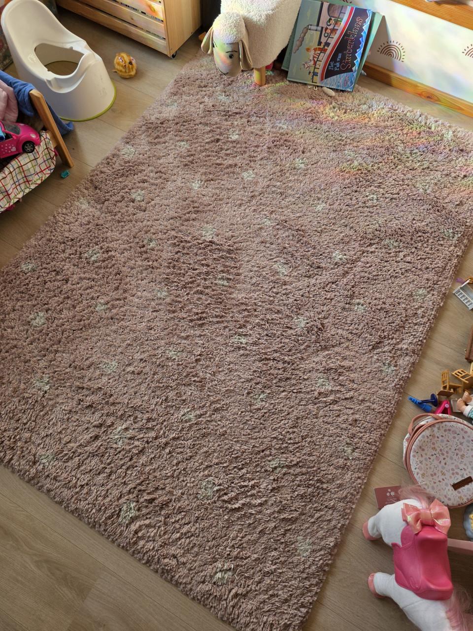 Vloerkleed oudroze met witte stippen 170 x 120