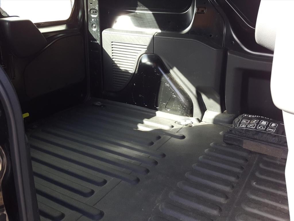 Peugeot Partner navteq gb 120 l1 1.6 e-hdi 16v 90pk 2-zits navigatie | acht