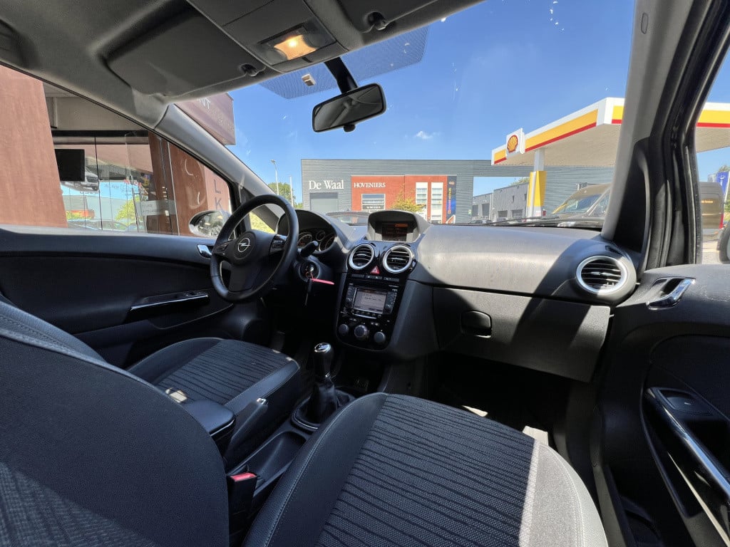 Opel Corsa 1.4-16v blitz