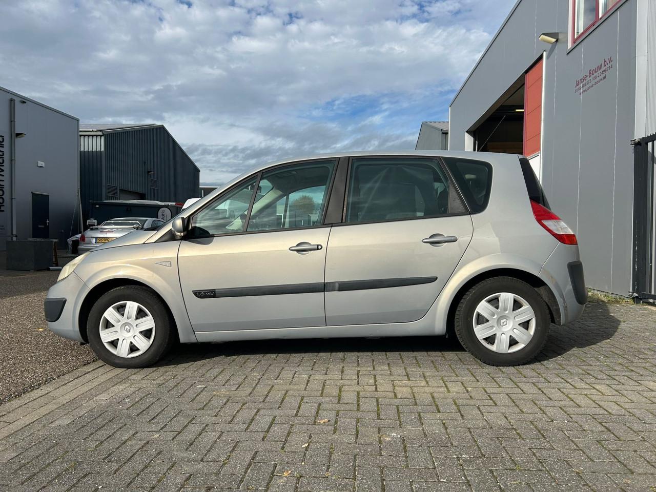 Renault Scénic 1.6-16V Dynamique Comfort 150315KM!!