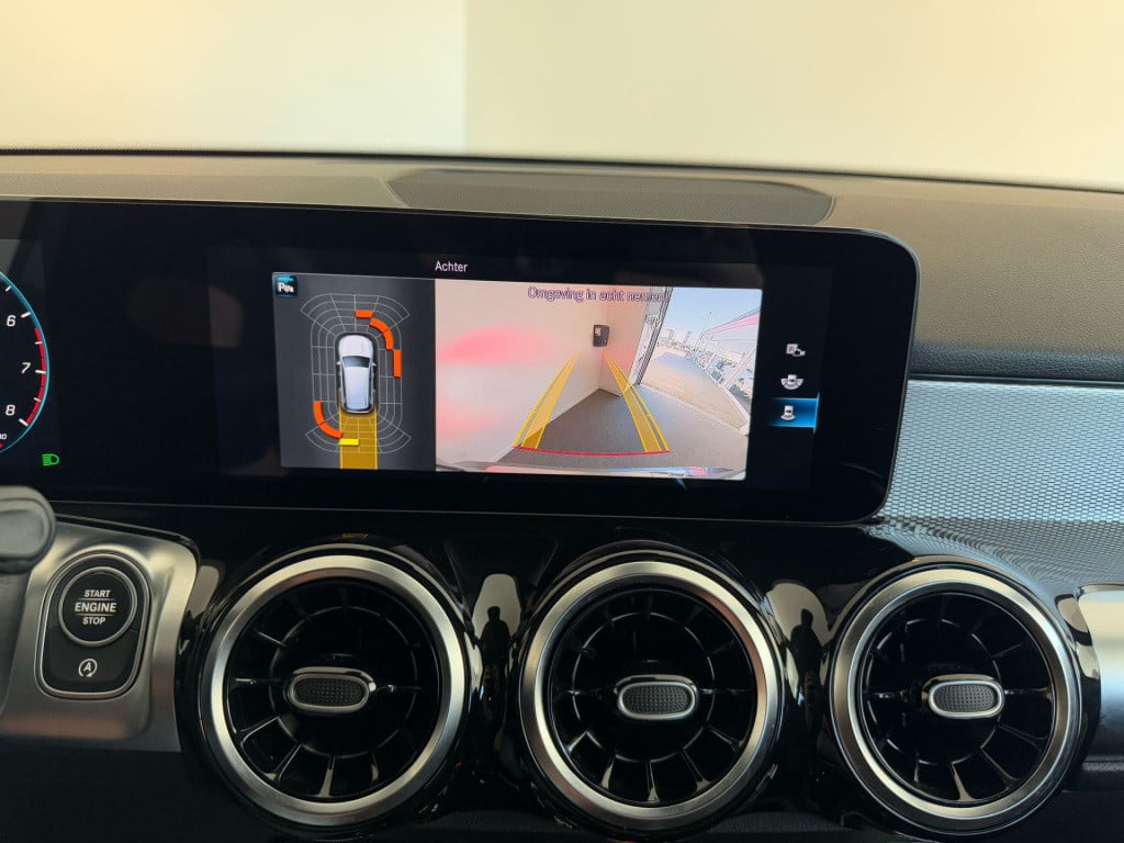 Mercedes-Benz Glb 180 business solution