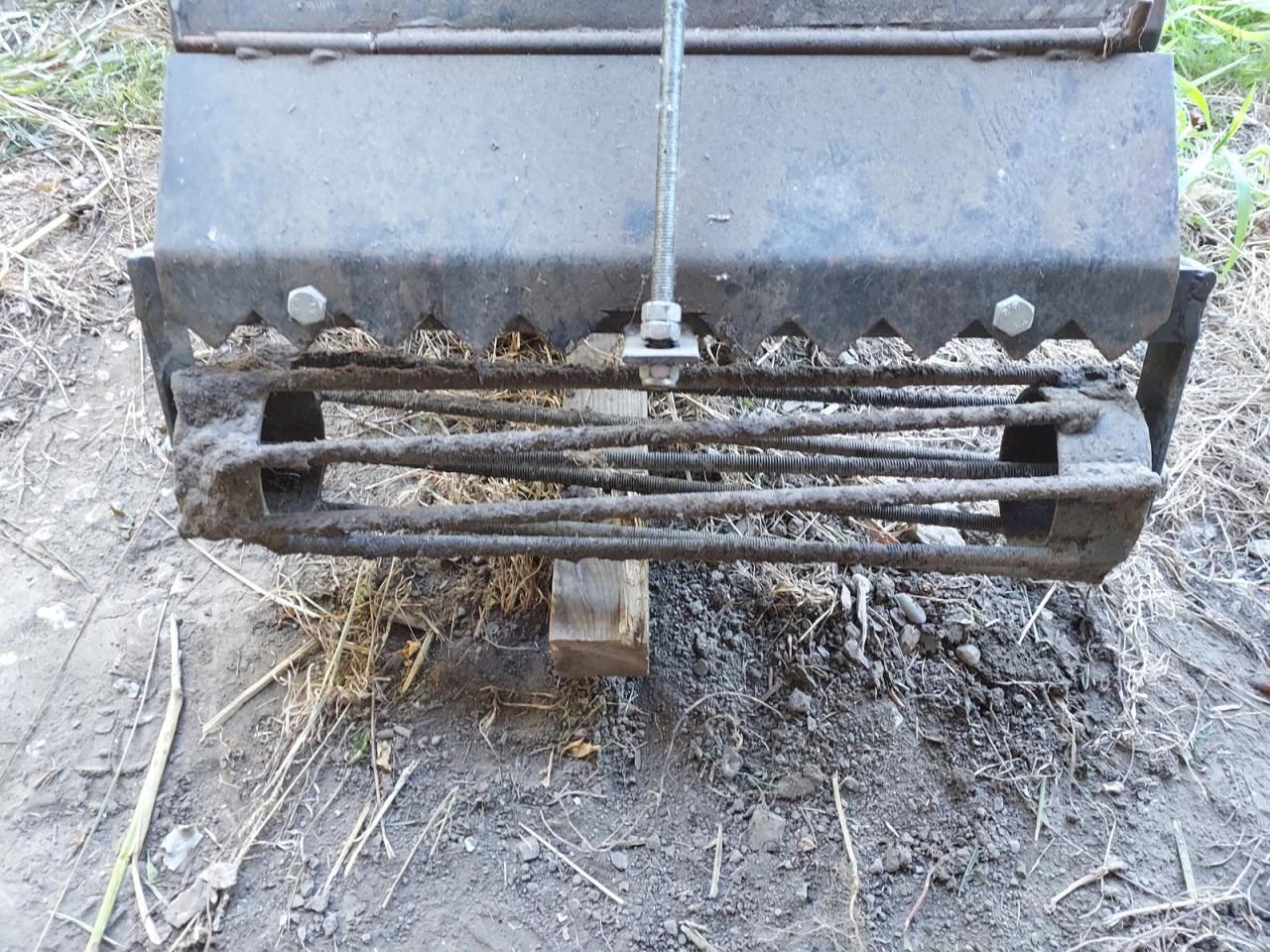 Bolens tuin tractor met accessoires uit de jaren 70.