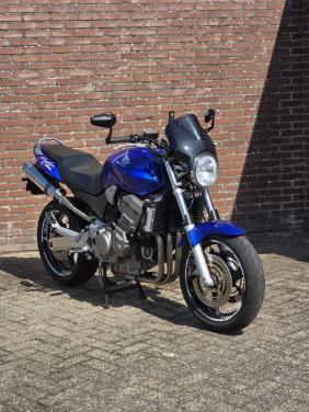 Honda CB900F Hornet
