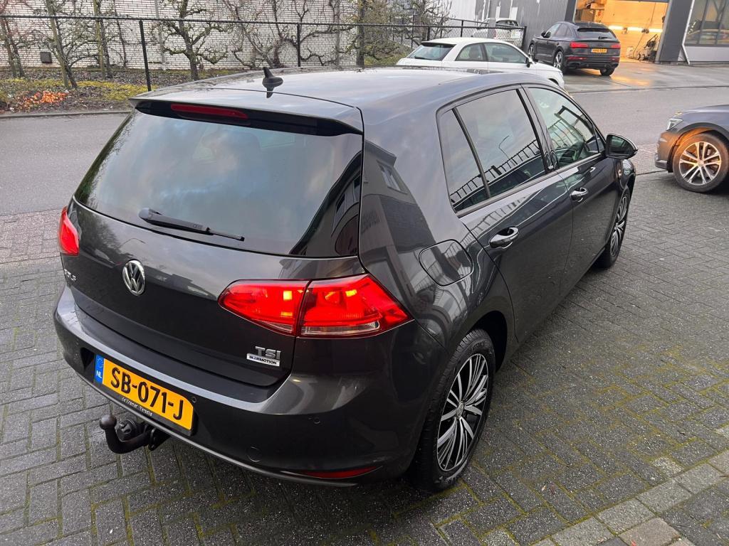 Volkswagen Golf 1.2 tsi connected series