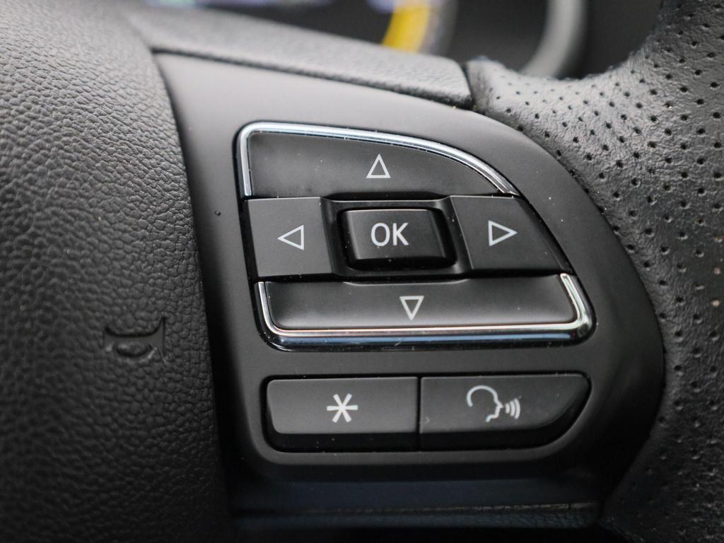 MG Zs Ev mg luxury 45 kwh