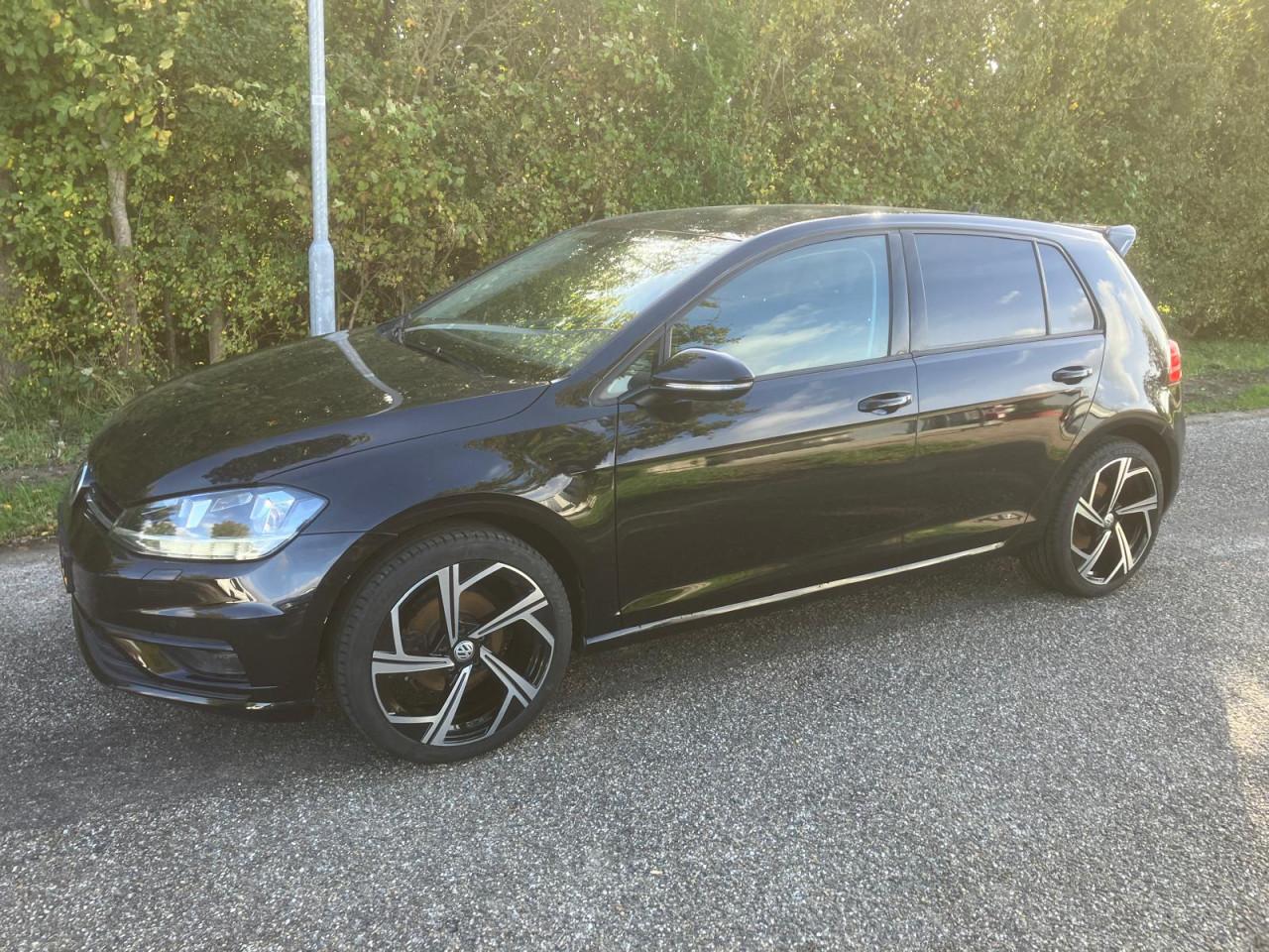 Volkswagen Golf 1.0Tsi