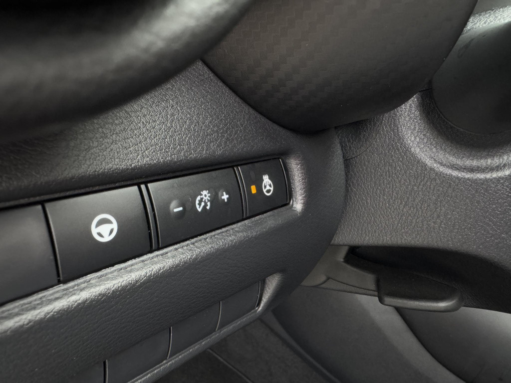 Nissan Juke 1.6 hybrid tekna cold + sound pack