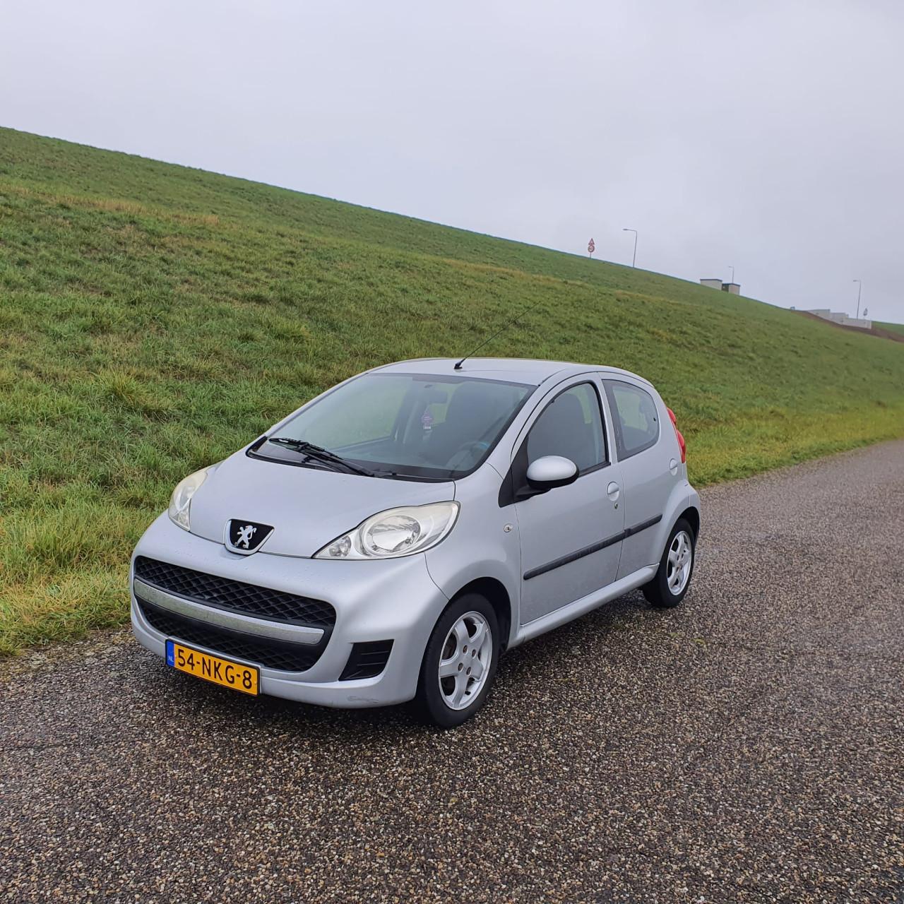 Peugeot 107 1.0-12V Urban Move 5 deurs