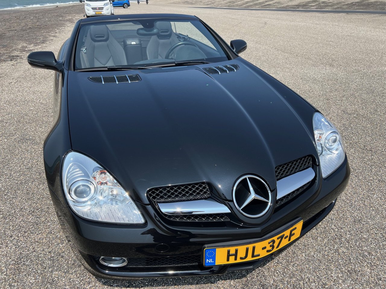Unieke Mercedes SLK 2.0L uit 2009 met slechts 64.000 km, aantoonbaar!!