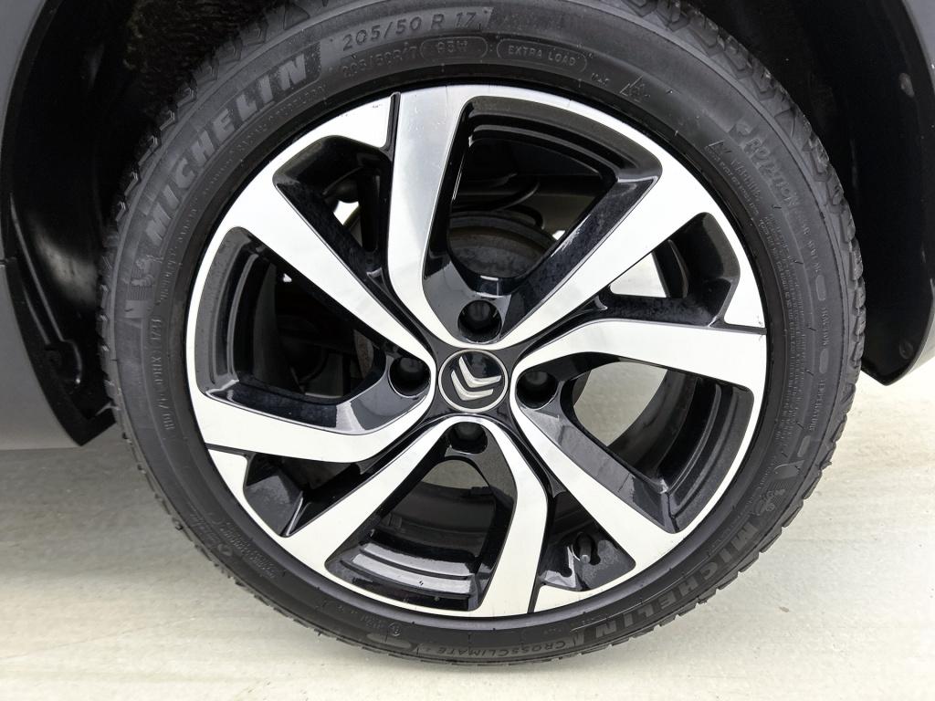 Citroen C3 83 pk shine | rijklaar | 17" lmv | camera | navigatie |