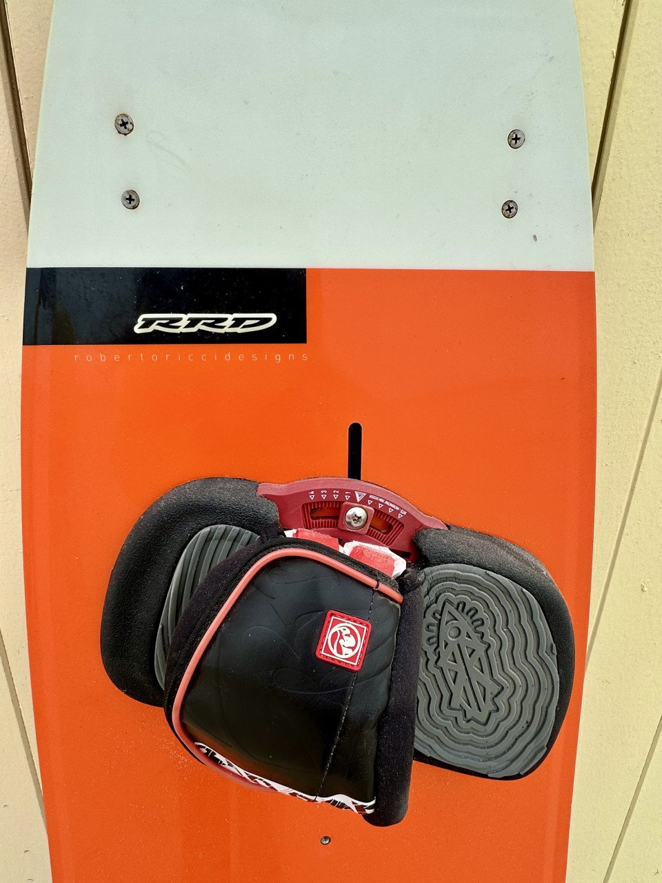 Kiteboard RRD 137x41, inclusief bijbehorende voetbinding