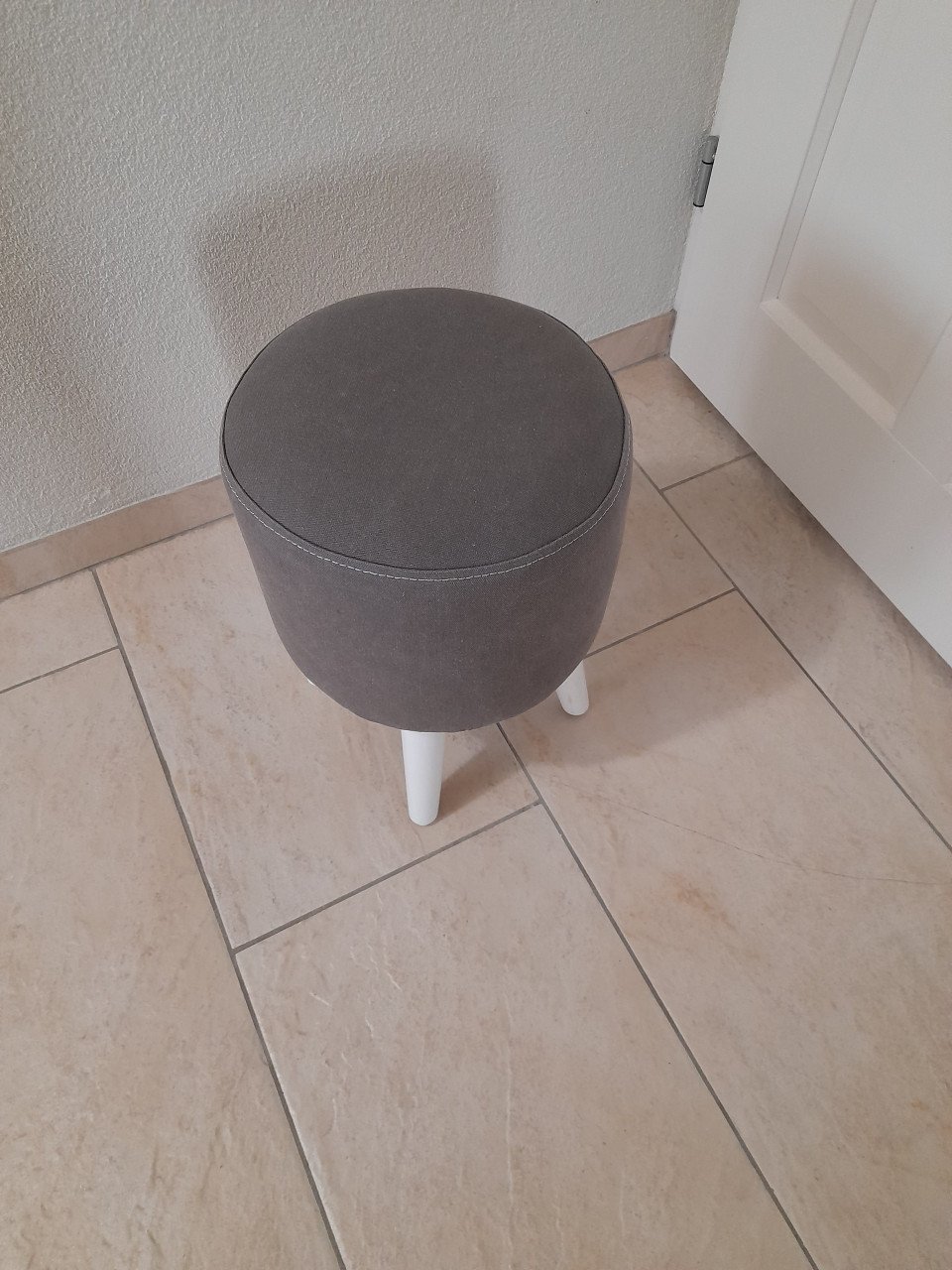 Leuke kruk / poef ( in goede nette staat) 30 x 42H