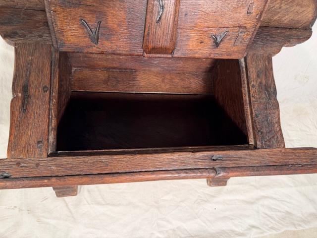 Koetsierbankje 17de eeuws /bankje.