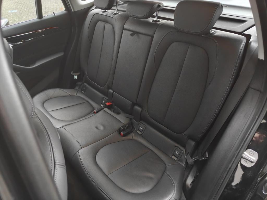 BMW X1 xdrive20i high executive pano/nette auto!