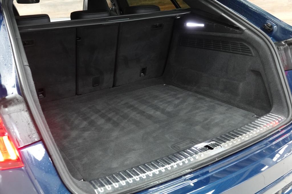 Audi Q8 55 tfsi quattro | rsq8 interieur | pano | acc | maxton |