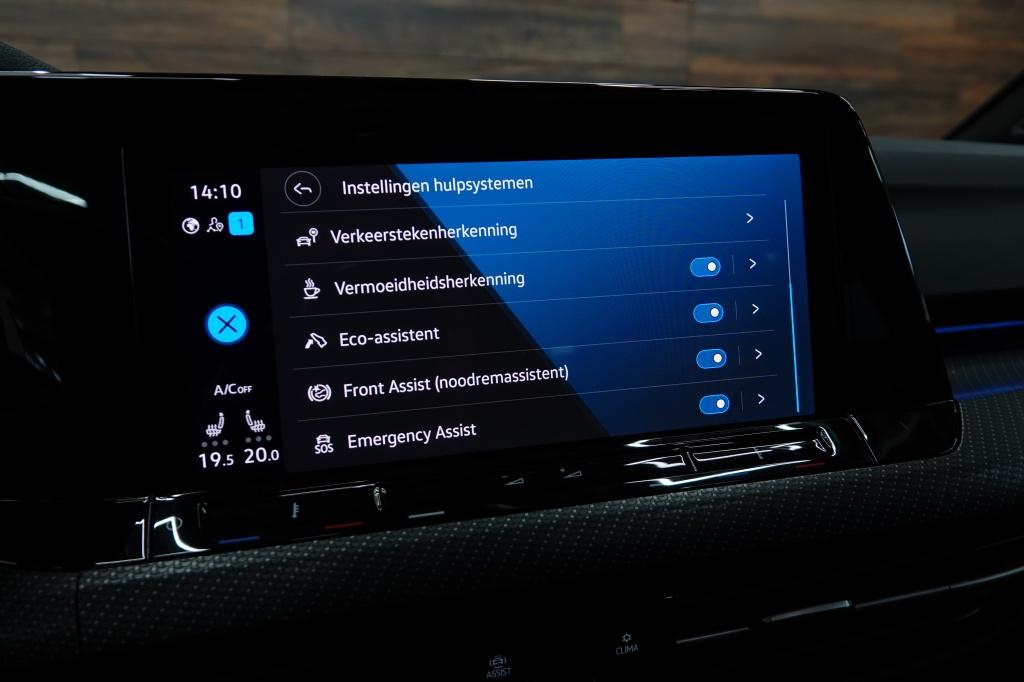 Volkswagen Golf r-line 1.5 etsi r-line | pano | iq-lights | acc | led |