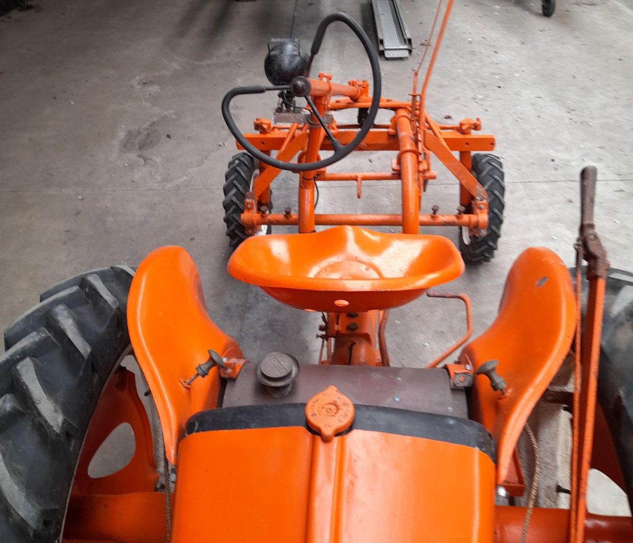 TE KOOP: Zeer unieke Allis-Chalmers 1949 G "SPIN" G20475