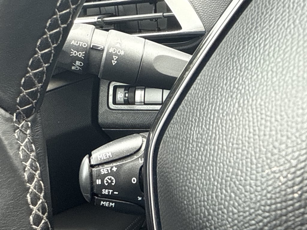 Peugeot 3008 1.2 puretech première | nl-auto | 1e eig | digi dash | camera 