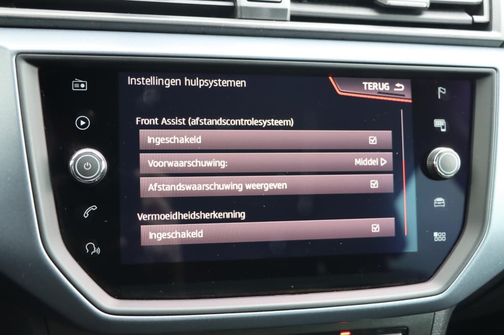 Seat Arona 1.0 tsi style business intense beats 95pk