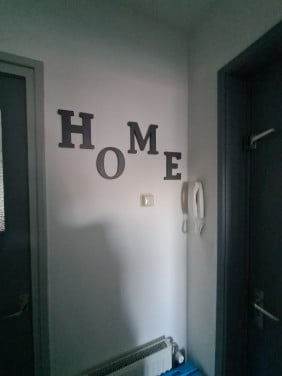 Letters home (van roestvrij staal achtig materiaal)
