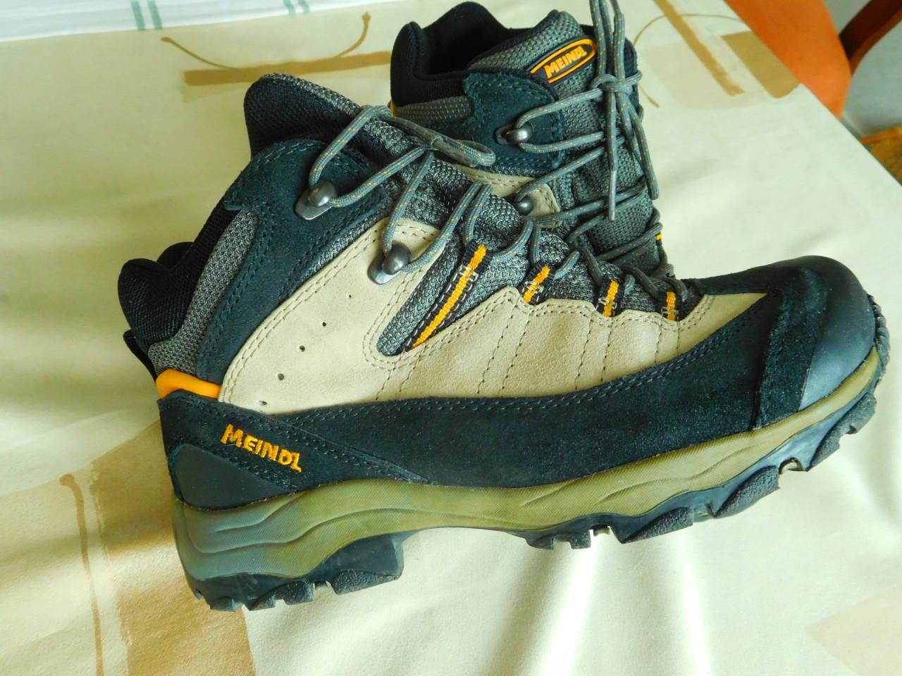 WANDELSCHOENEN DAMES