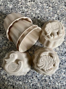 Vormen voor pudding (of zandtaartjes)