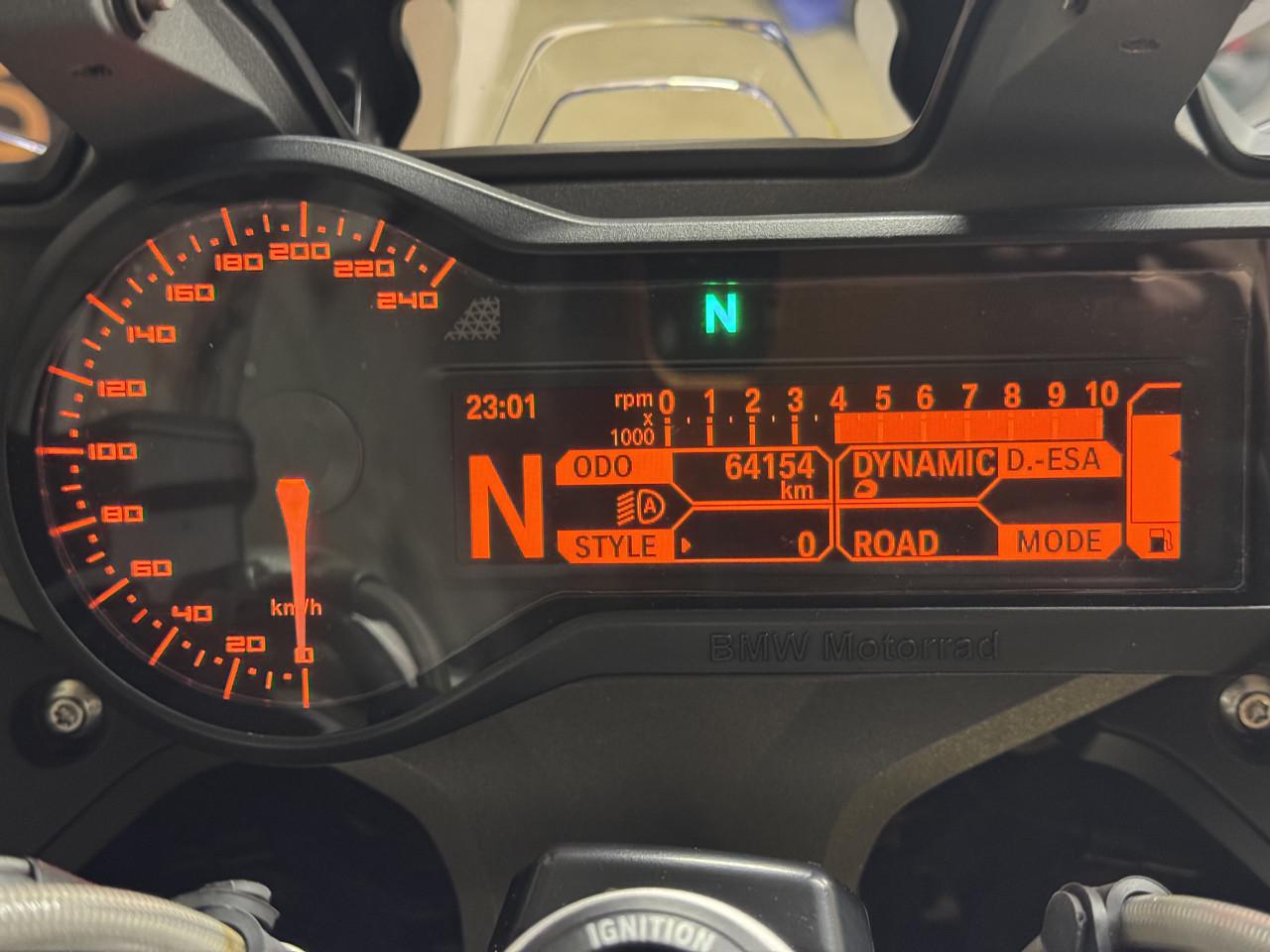 Zeer nette BMW R1200RS van 2015 met 64154 km
