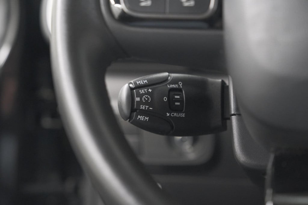 Citroen C3 puretech 82 feel edition | camera | navigatie | apple carplay