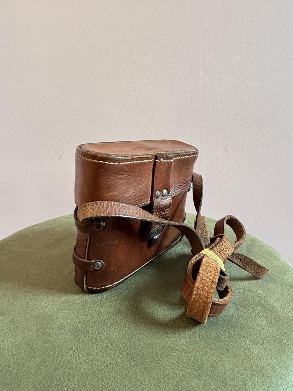 Vintage Tahbes Camera met Albada viewer 1948 + Leren Tas