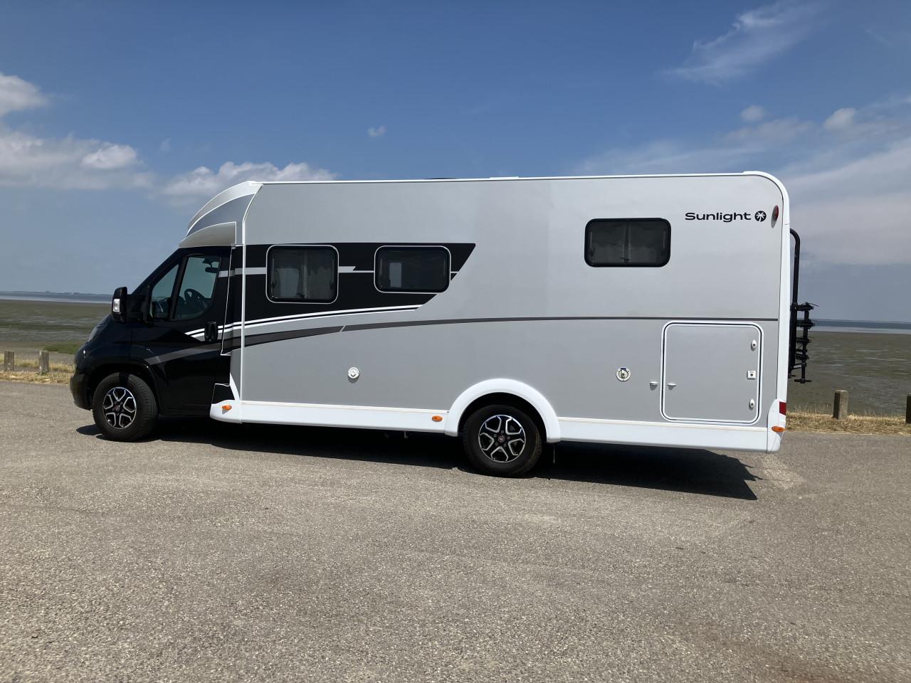 Te koop schitterende goed onderhouden 4 pers camper, Sunlight T68 (2023)